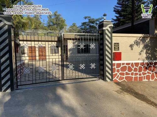 Villa Zaid & Nida House - Holidayfunda Llp
