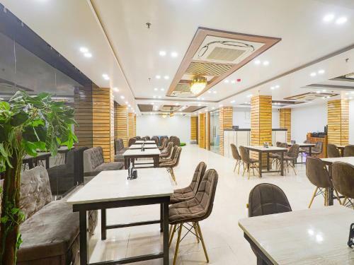Fabhotel Palash
