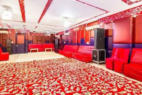 Hotel Oyo 5109 Ls Banquet & Rooms