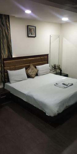 Hotel Adb Rooms Metro Plaza