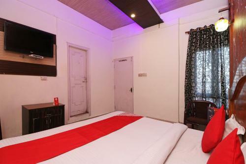 Hotel Vaccinated Staff - Oyo 74553 Sunshine Dwarka