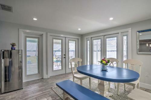 Waterfront Matlacha Home With Hot Tub And Grill!