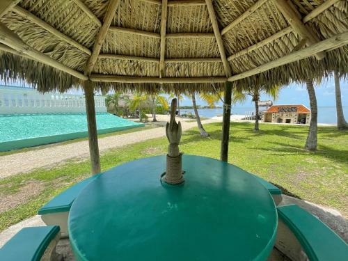 Hotel Gulf View Waterfront Resort