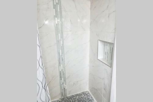 Glam Guesthouse 5 Miles From Hard Rock Stadium