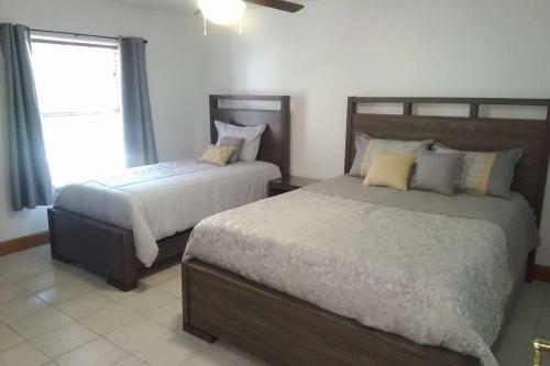 Villa Pineda Palms Estate, 4 Br For 13 Guests