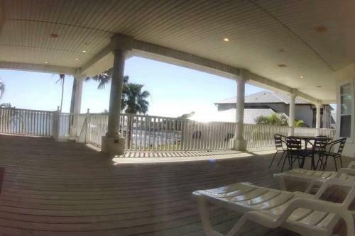 Villa Pineda Palms Estate, 4 Br For 13 Guests