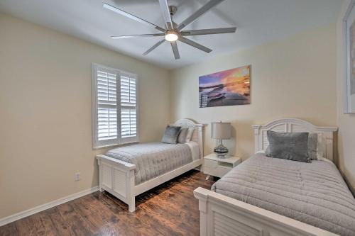Modern Naples Home With Community Amenities!