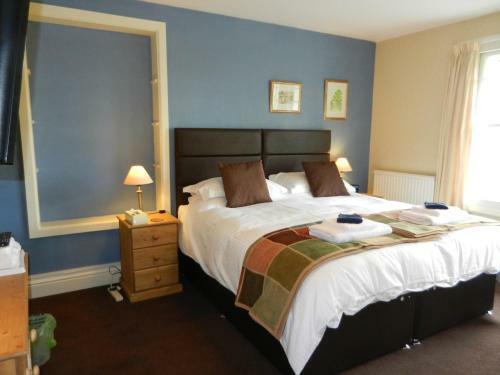 Hostal Overcombe House