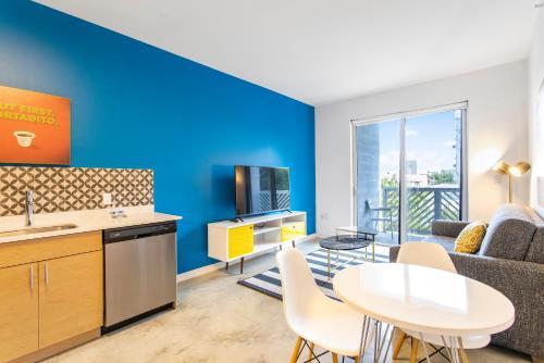 Little Havana 1 Bedroom Apartments