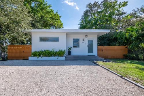 Brand New! 4 Bedroom 2.5 Bath Home Next To Design District