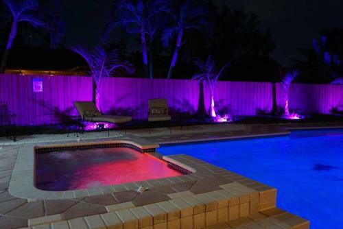 New Luxury Vacation Dream Rental- Sleeps 15!
