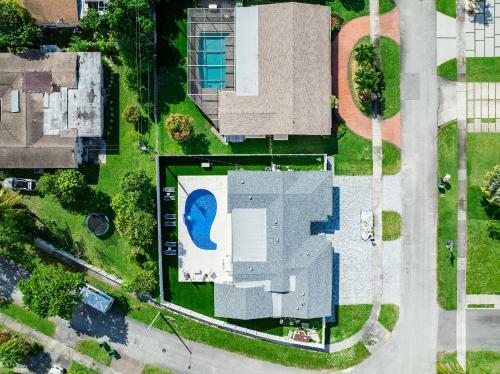 Villa Bianco*spacious Luxury 5br 4ba*pool*aventura