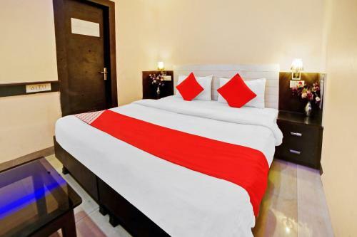 Oyo Flagship 83426 Hotel City Palace