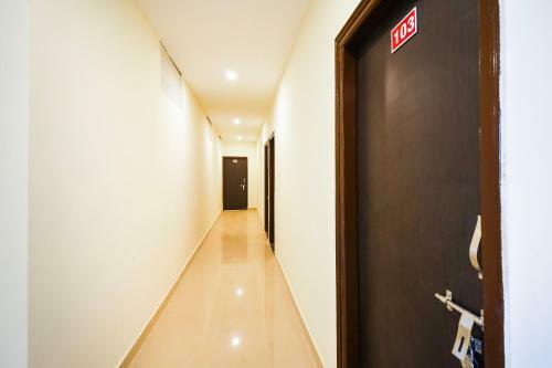 Oyo Flagship 45586 Hotel Airport Inn