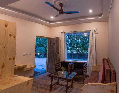 Hotel The Tattwaa Corbett Spa & Retreat