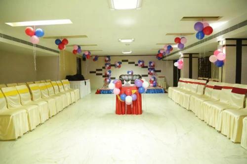 Fabhotel Raj Residency II