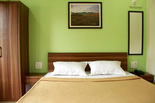 Betel Palm Hotel
