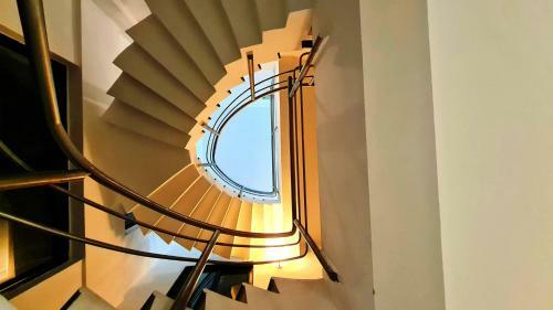 Lifespace- Spacious Hostel In A Luxurious Villa