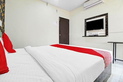 Oyo 86745 Hotel Worldking Inn
