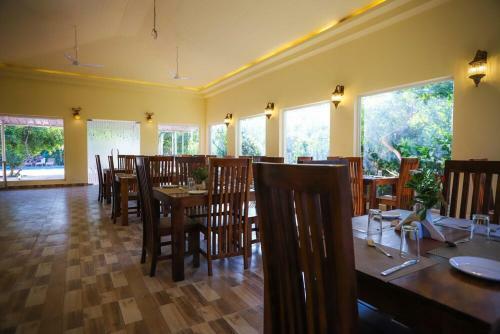 Hotel Ranthambore Tiger Inn Comfort Resort