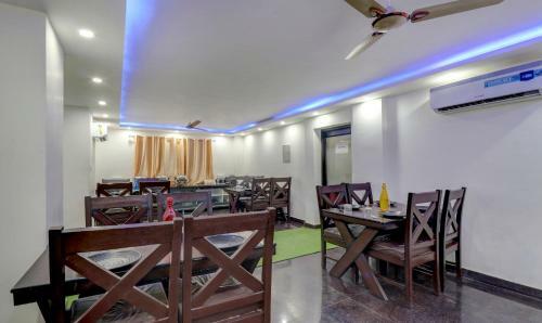Treebo Trend Hotel Nv