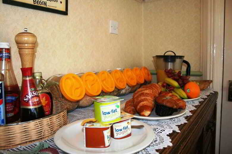 Hostal The York House Hotel