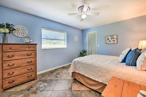 Port Charlotte Retreat With Heated Pool And Spa!