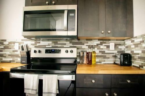 Palm Bay Coastal Chef House 3b 2bth 10min To Beach