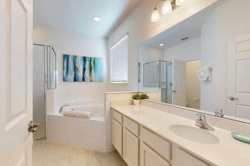 Helen's Luxury Providence Vacation Home