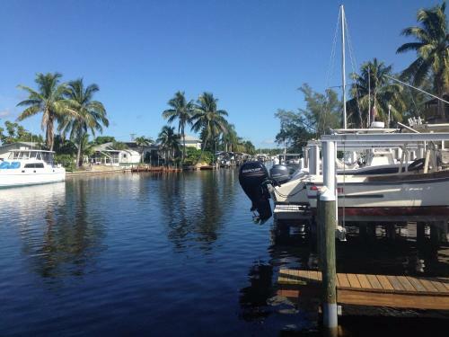 Apartamento Waterfront Condo With Private Dock