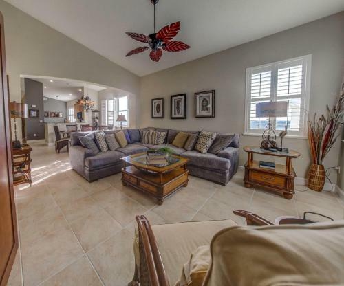 Cinnamon Beach Resort By Teeming Vacation Rentals