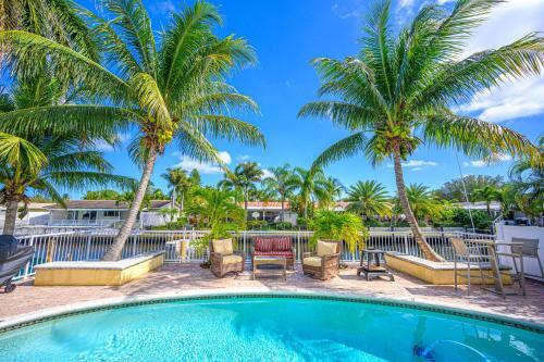 Shady Palms