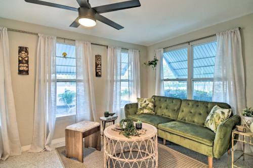 Lush Seminole Surf Inn With Backyard Fire Pit