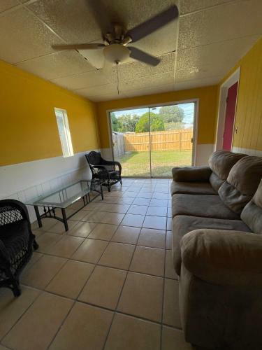Cozy St Pete Florida Home Near Beach & Downtown