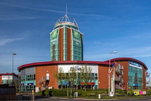 Hotel Ramada Orbital Plaza