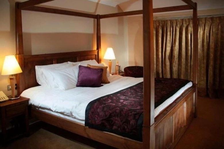 The Roman Way Hotel