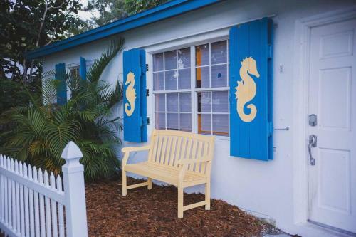 Charming Home With Hot Tub, Minutes From The Beach