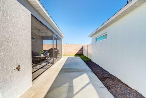 Wildwood Home With Lanai In Senior Community!