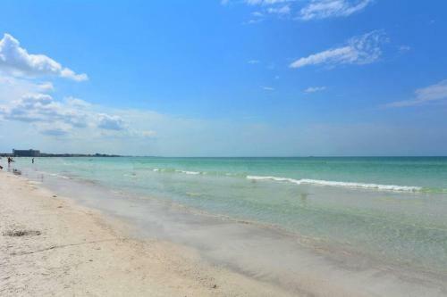 Apartamento Siesta Cooler: Only Minutes Walk To Siesta Beach!