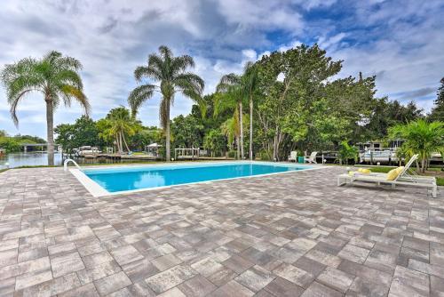 Waterfront Sarasota Estate Dock And Boat Lift!