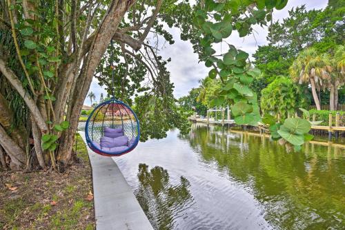 Waterfront Sarasota Estate Dock And Boat Lift!