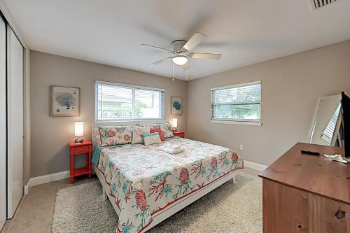 Bee Ridge Retreat