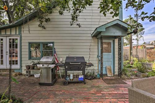 Central Albany Home With Covered Porch And Patio!