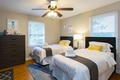 Luxury Home W/gameroom Kingsizebed Near Six Flags