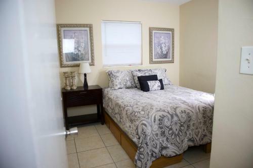 Great Location Near Downtown & Airport