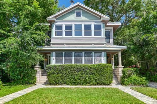 16 Saragossa Street A