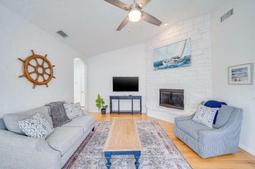 4br House, 2 Blocks From The Beach