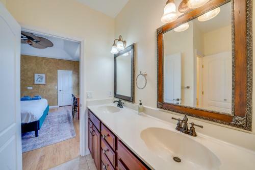 4br House, 2 Blocks From The Beach