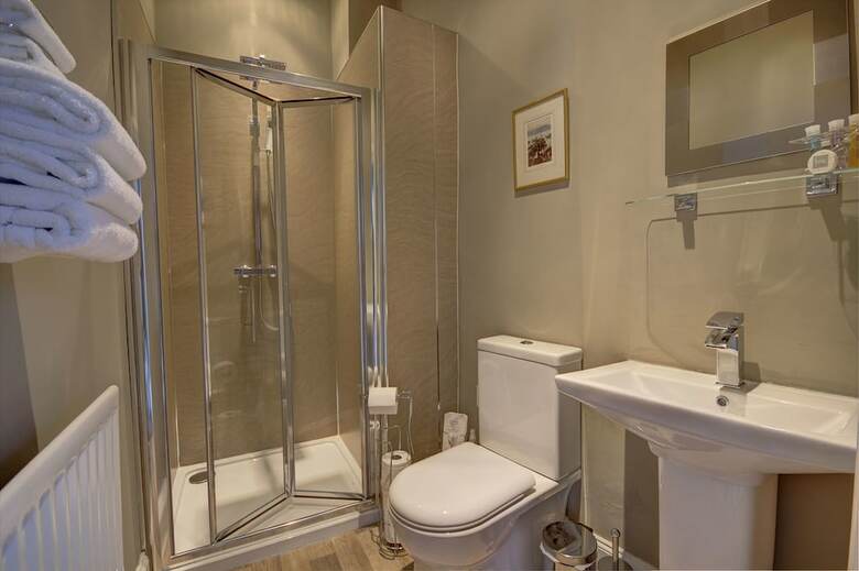 Bed & Breakfast Skeldale House