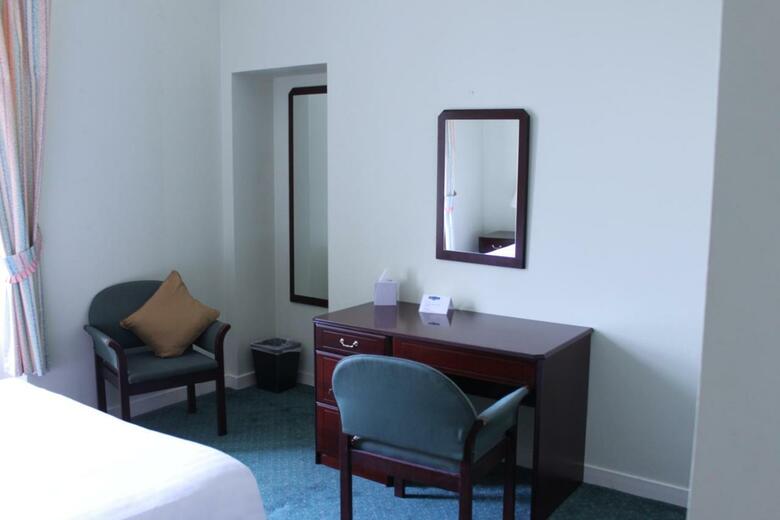 Mackays Hotel